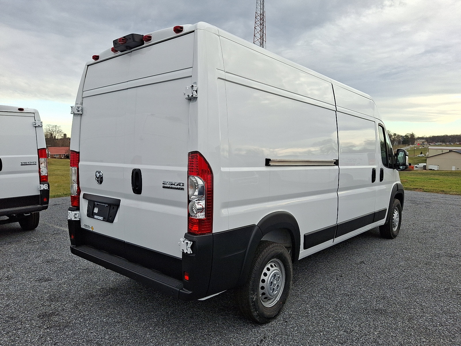 Used 2024 RAM ProMaster 2500 w/ Safety Group FWD image 4