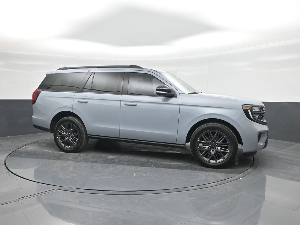 New 2025 Ford Expedition Platinum w/ Stealth Performance Package AWD/4WD image 11