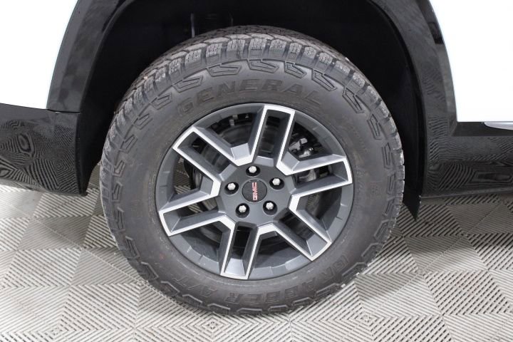 New 2026 GMC Terrain AT4 image 42