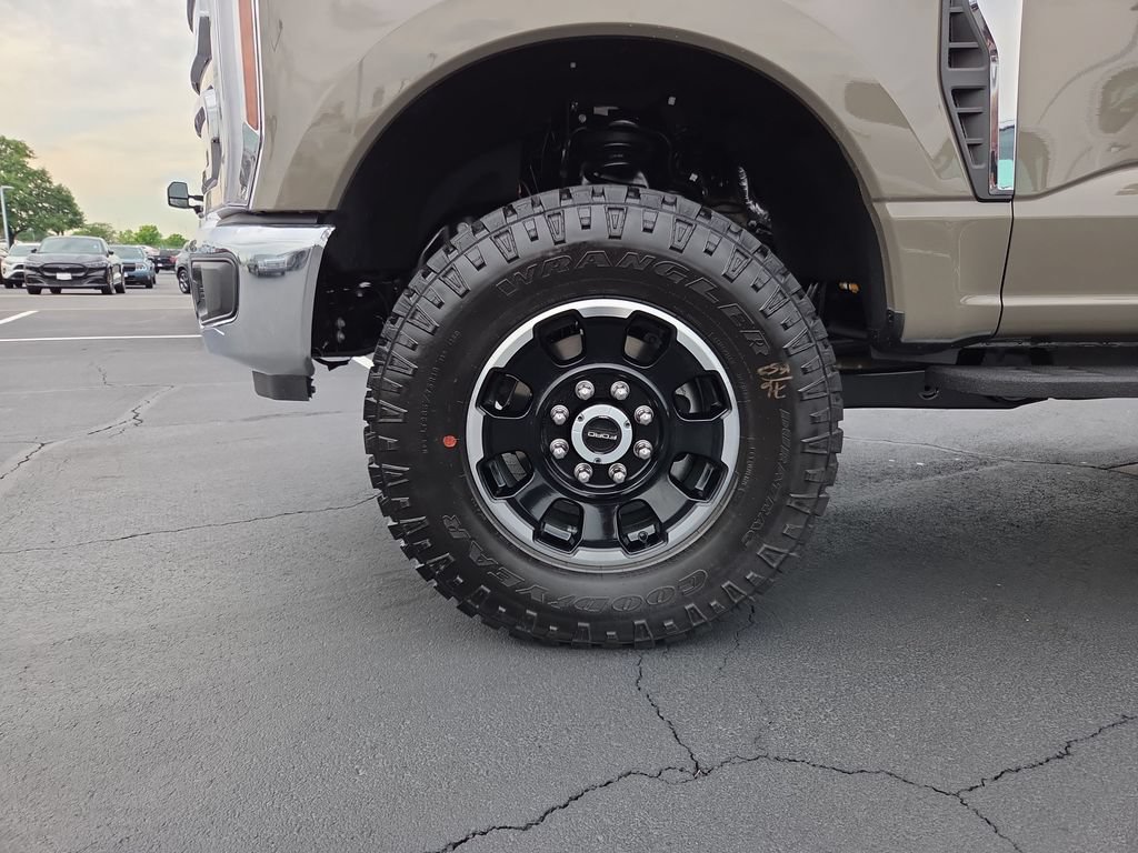 New 2027 Ford F250 XLT w/ XLT Premium Package AWD/4WD image 15