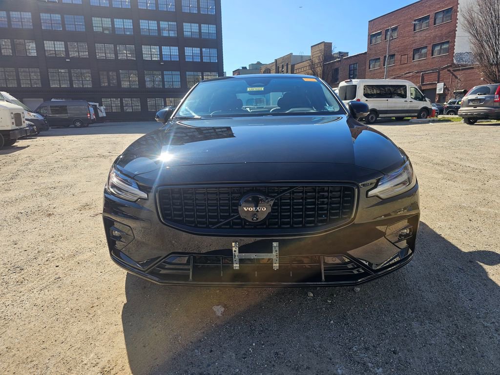 Used 2024 Volvo S60 B5 Plus w/ Climate Package image 6