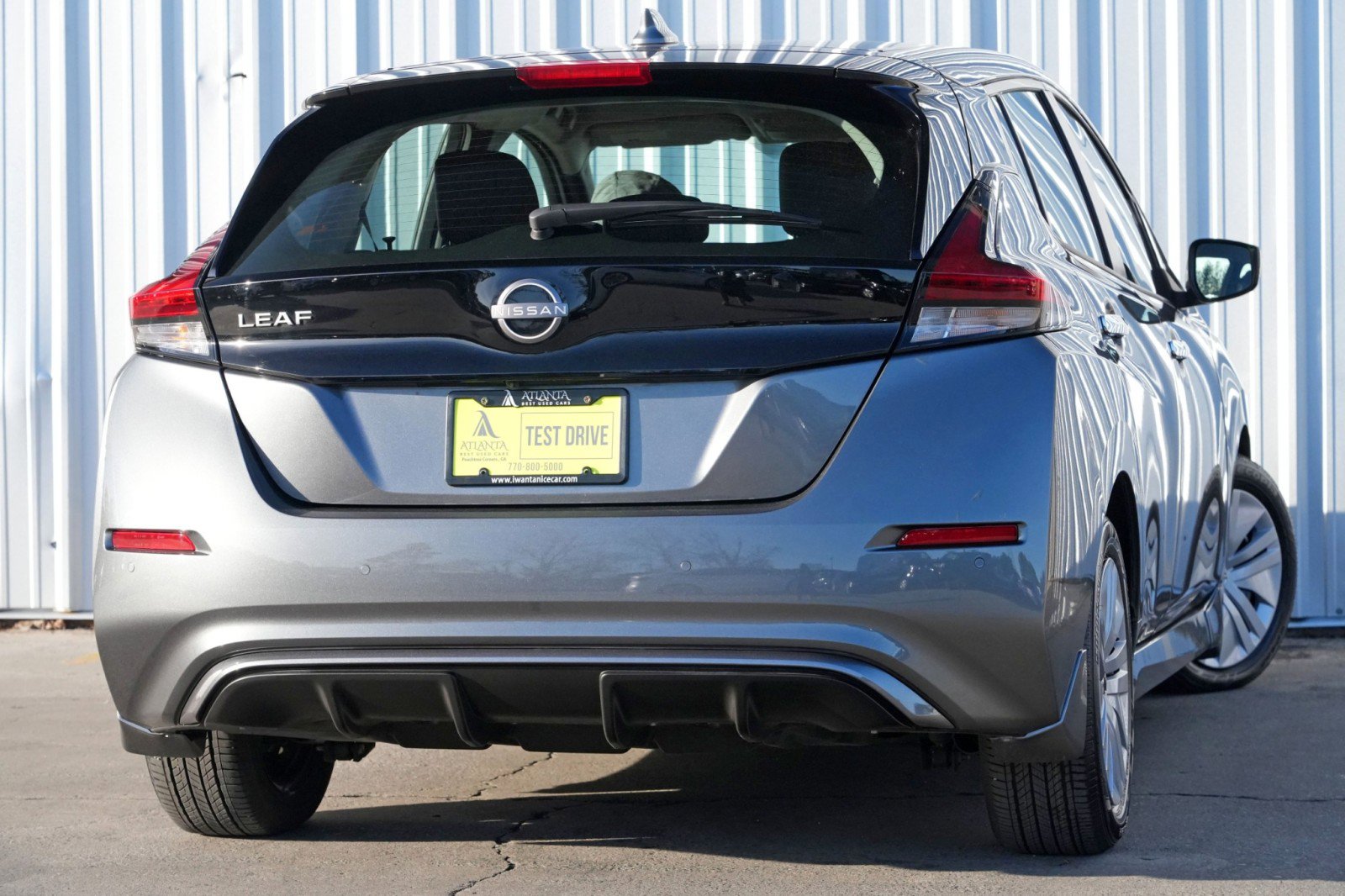 Used 2025 Nissan Leaf S image 4