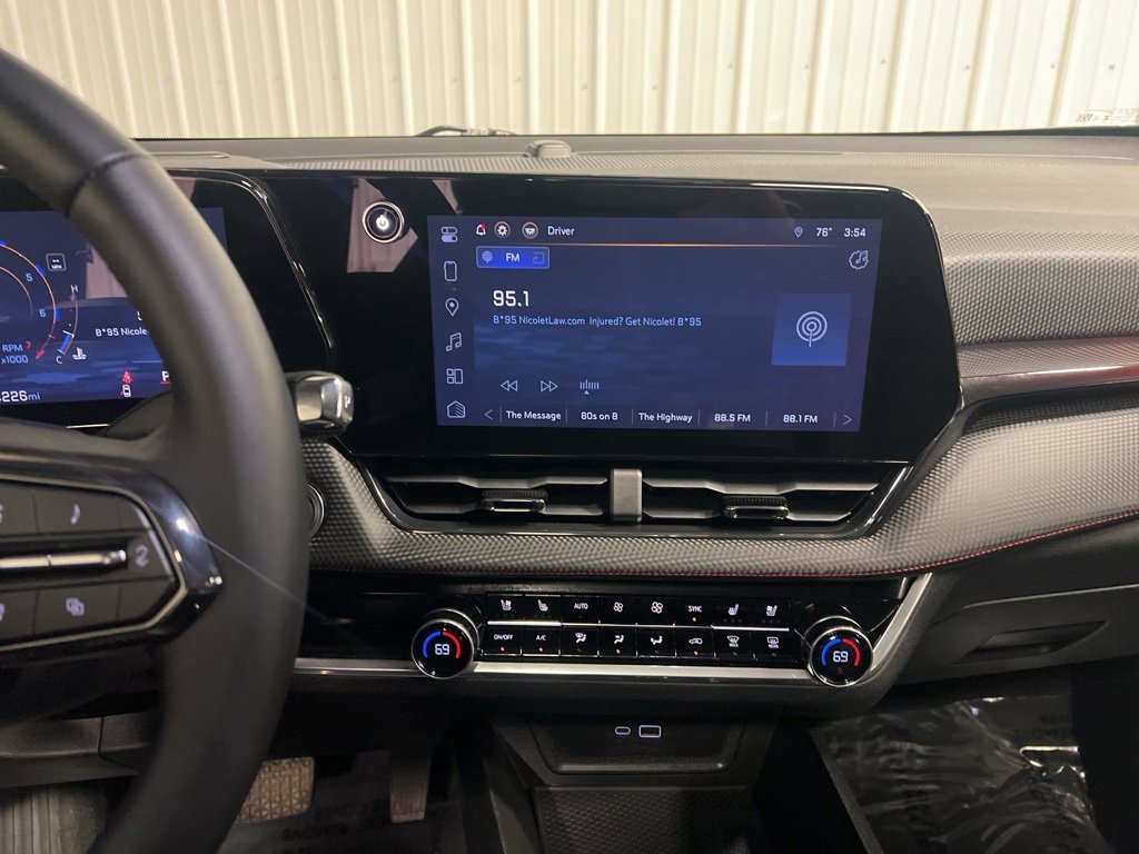 Certified 2025 Chevrolet Equinox RS w/ Safety and Technology Package image 14