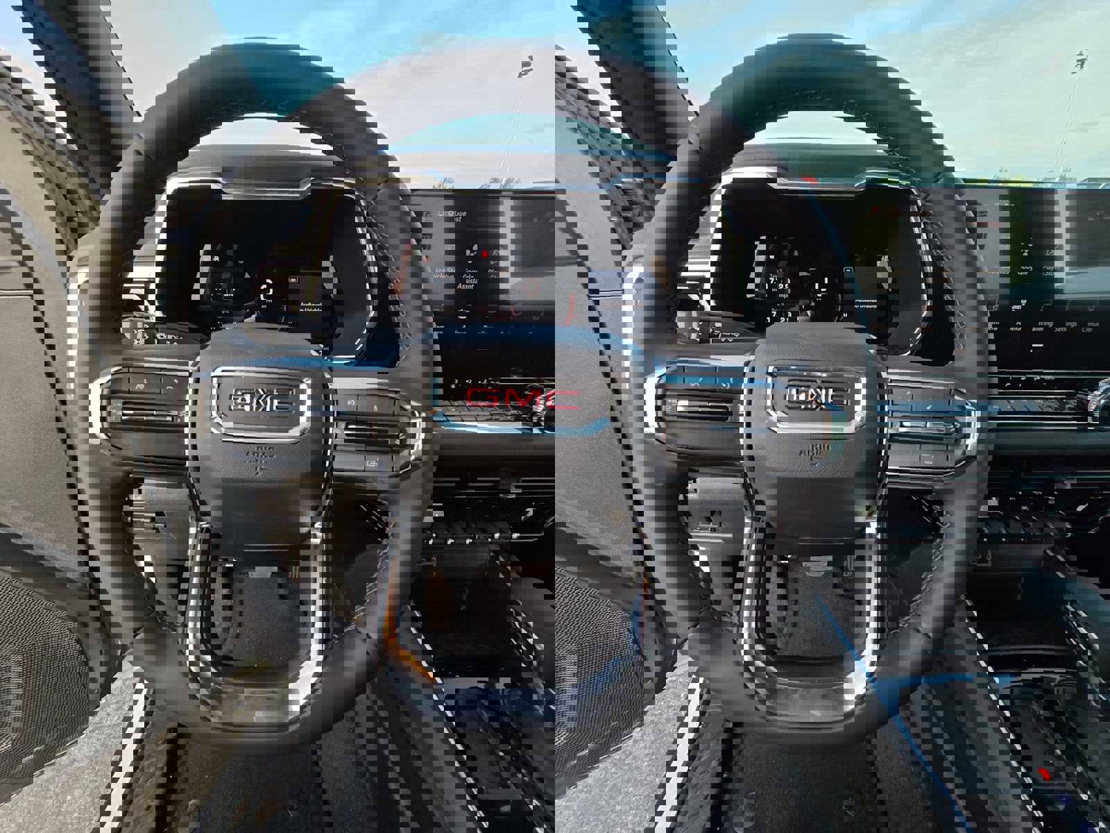 New 2024 GMC Canyon Elevation w/ Convenience Package image 24