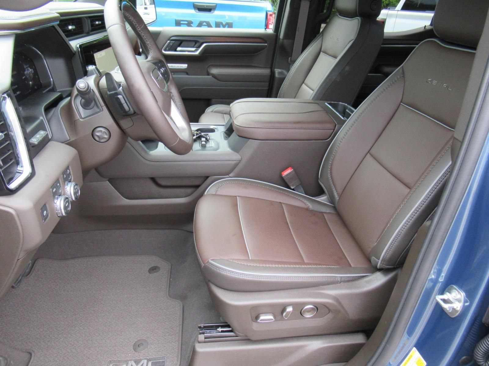 Used 2026 GMC Sierra 1500 Denali AWD/4WD image 19