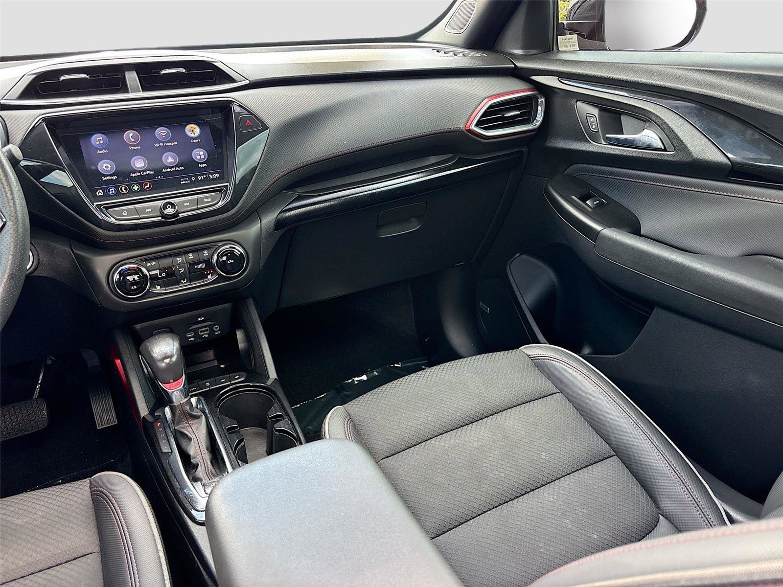 Used 2021 Chevrolet TrailBlazer RS w/ Sun and Liftgate Package FWD image 24