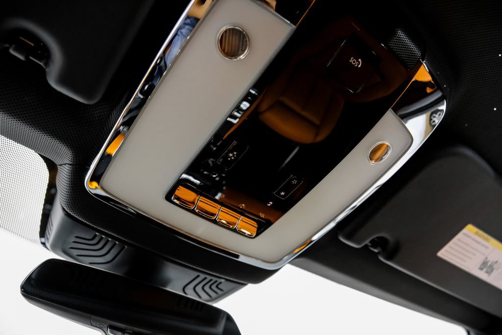 Used 2022 Rolls-Royce Cullinan AWD/4WD image 47