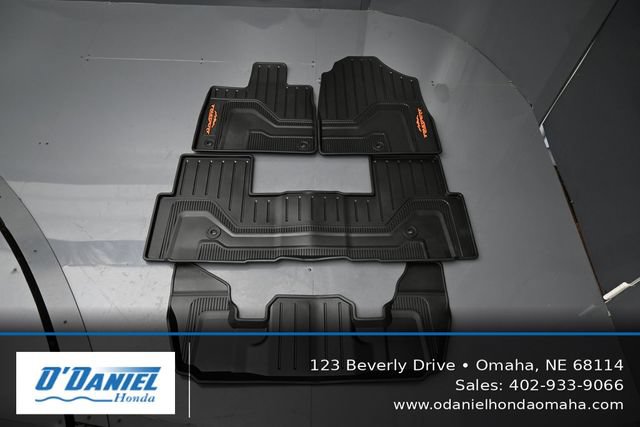 Used 2025 Honda Pilot TrailSport image 41
