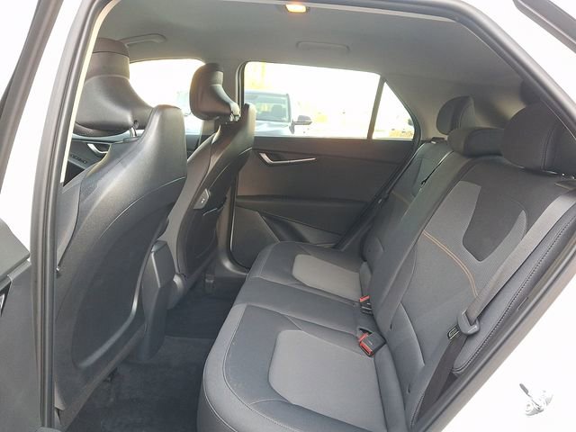 Certified 2025 Kia Niro LX image 10