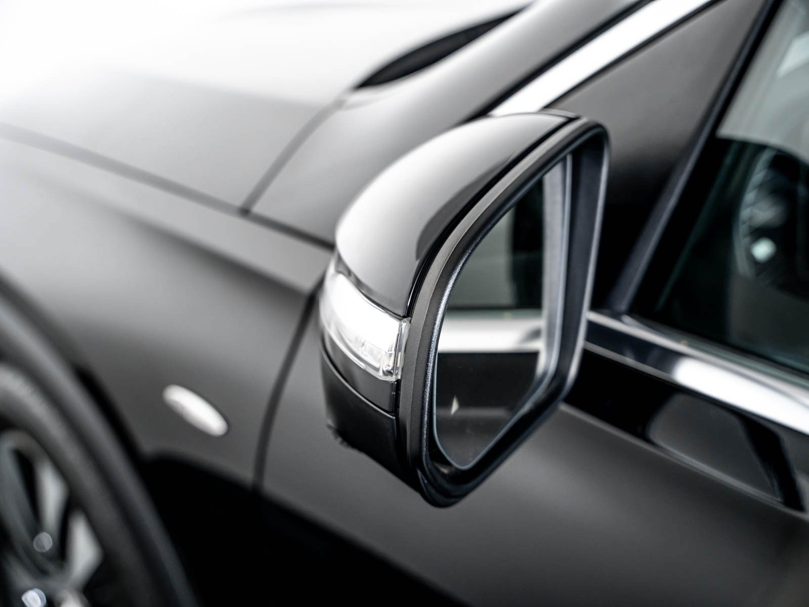 Certified 2025 Mercedes-Benz GLE 450e 4MATIC image 23