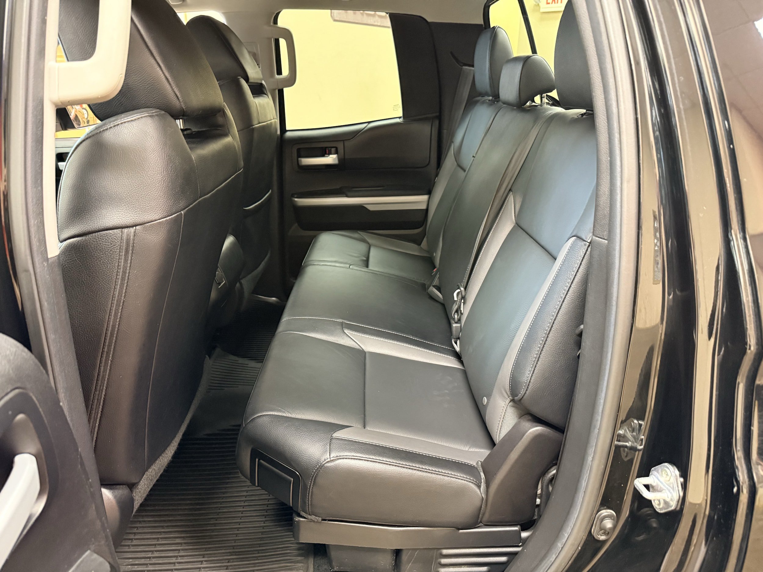 Used 2021 Toyota Tundra Limited w/ Limited Premium Package AWD/4WD image 14