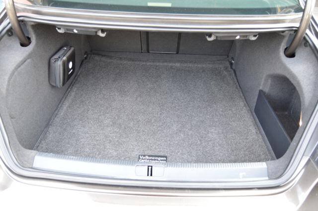 Used 2013 Volkswagen CC Sport FWD image 33