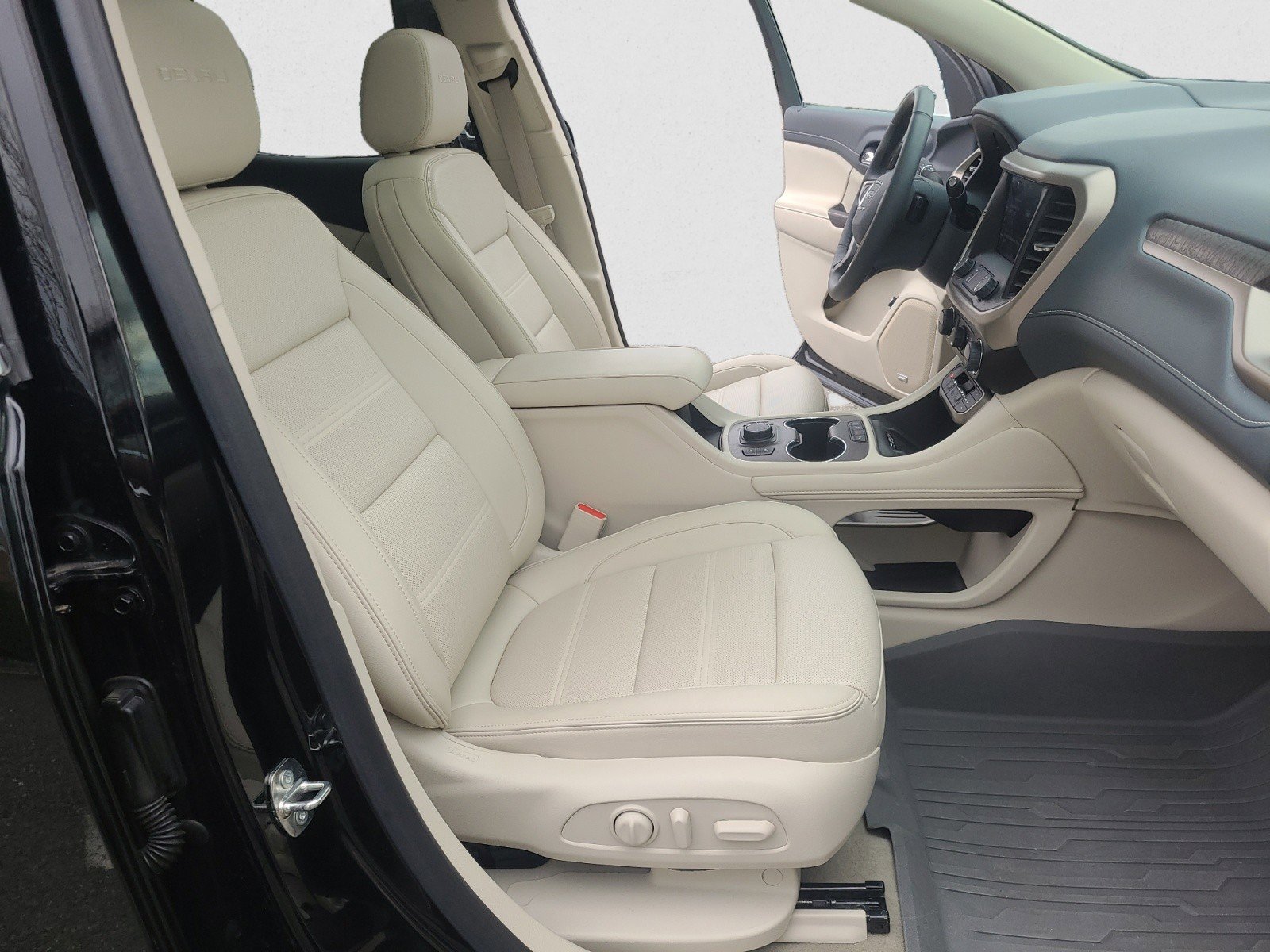 Used 2023 GMC Acadia Denali w/ Trailering Package AWD/4WD image 22