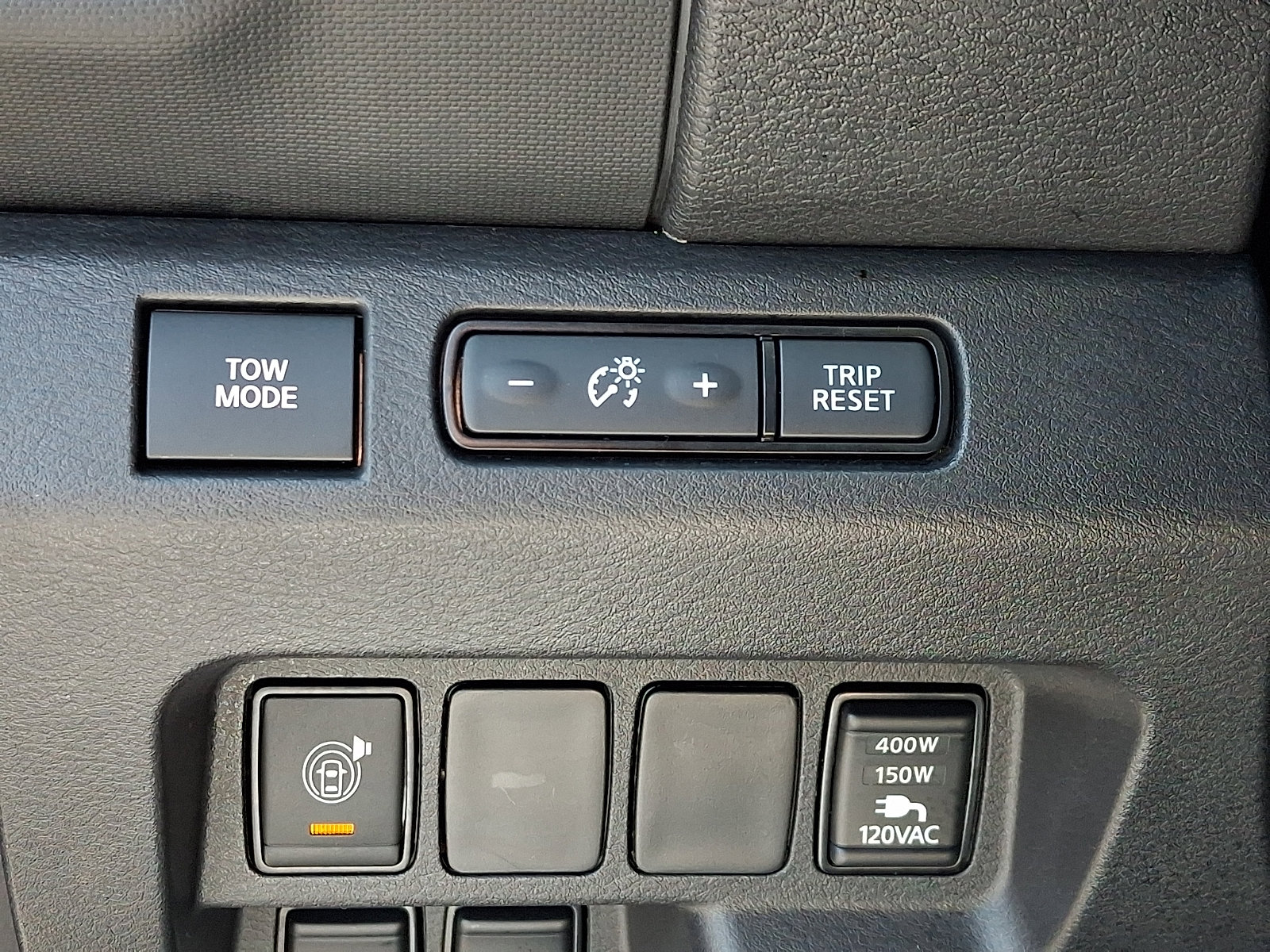 Used 2023 Nissan Frontier PRO-4X w/ Pro-4X Premium Package AWD/4WD image 25
