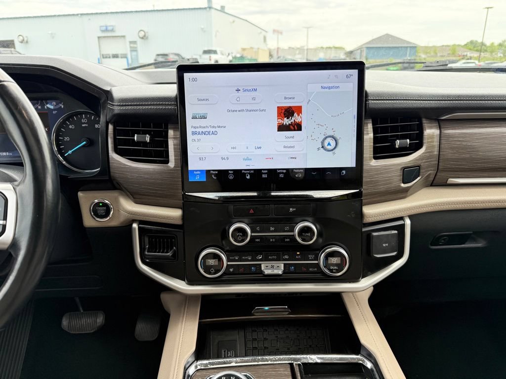Used 2022 Ford Expedition Limited AWD/4WD image 17