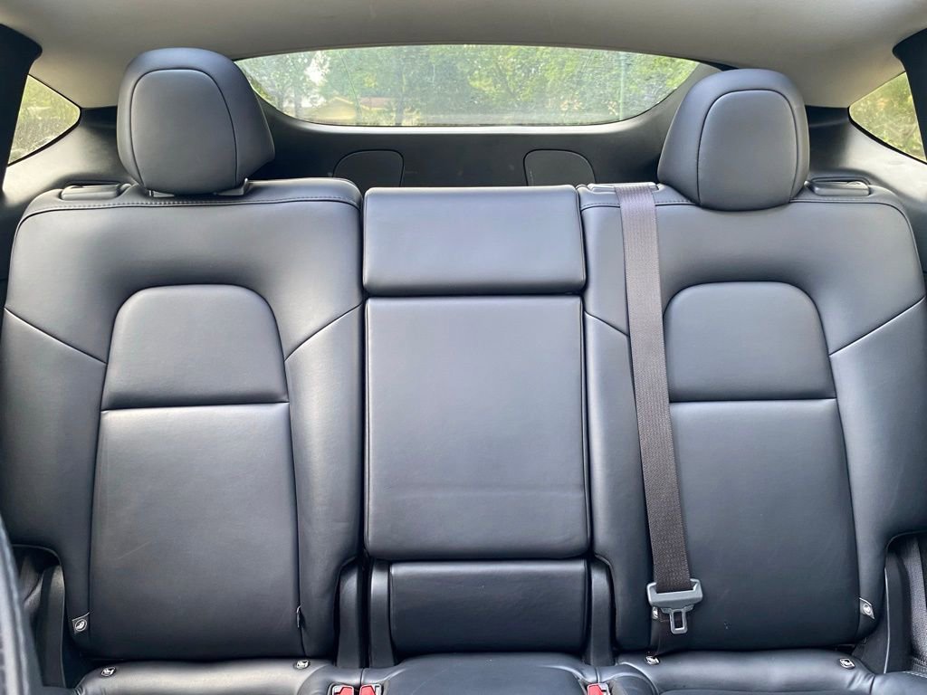 Used 2025 Tesla Model Y Long Range image 39