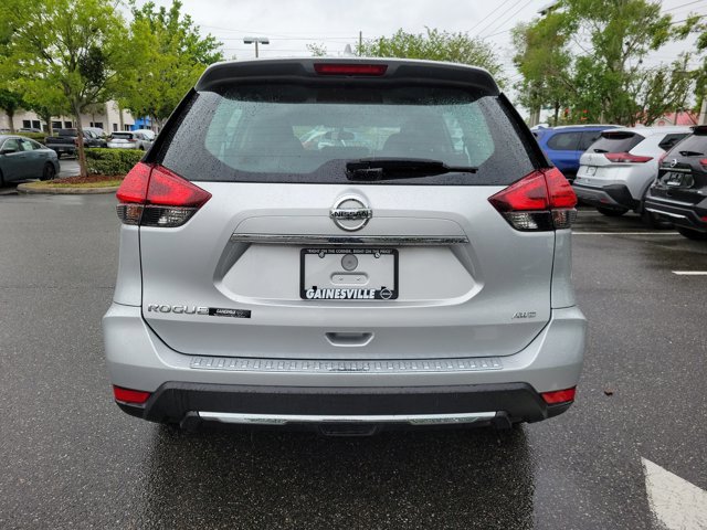 Used 2017 Nissan Rogue S image 8