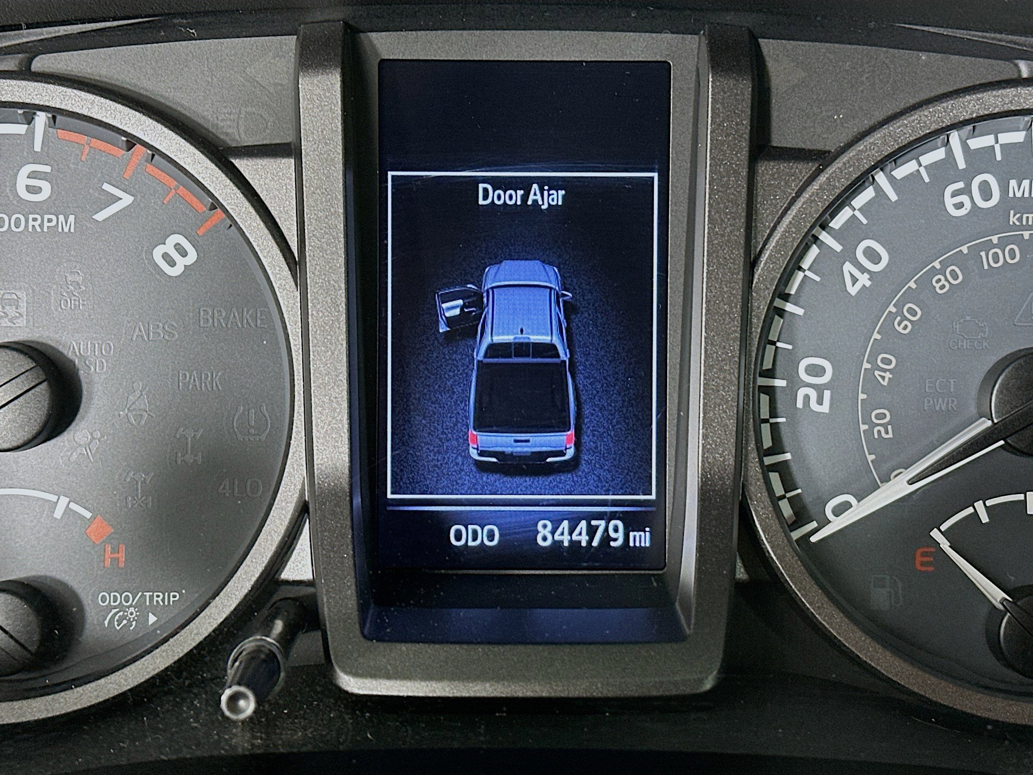 Used 2016 Toyota Tacoma TRD Off-Road image 19