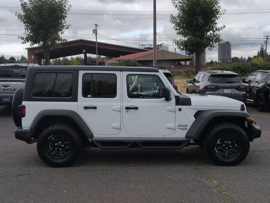 Used 2018 Jeep Wrangler Unlimited Sport AWD/4WD image 6