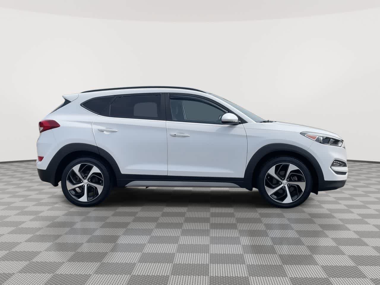 Used 2017 Hyundai Tucson Value FWD image 9