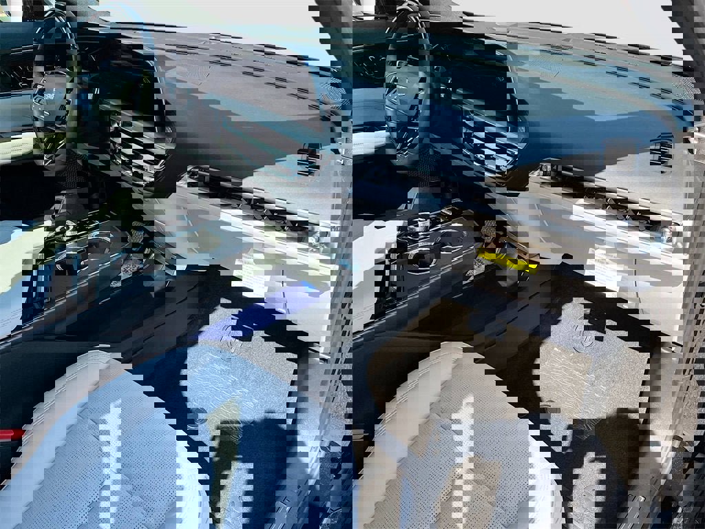 New 2026 Cadillac Lyriq Sport image 31