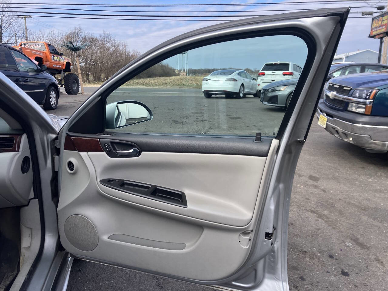 Used 2010 Chevrolet Impala LS image 20
