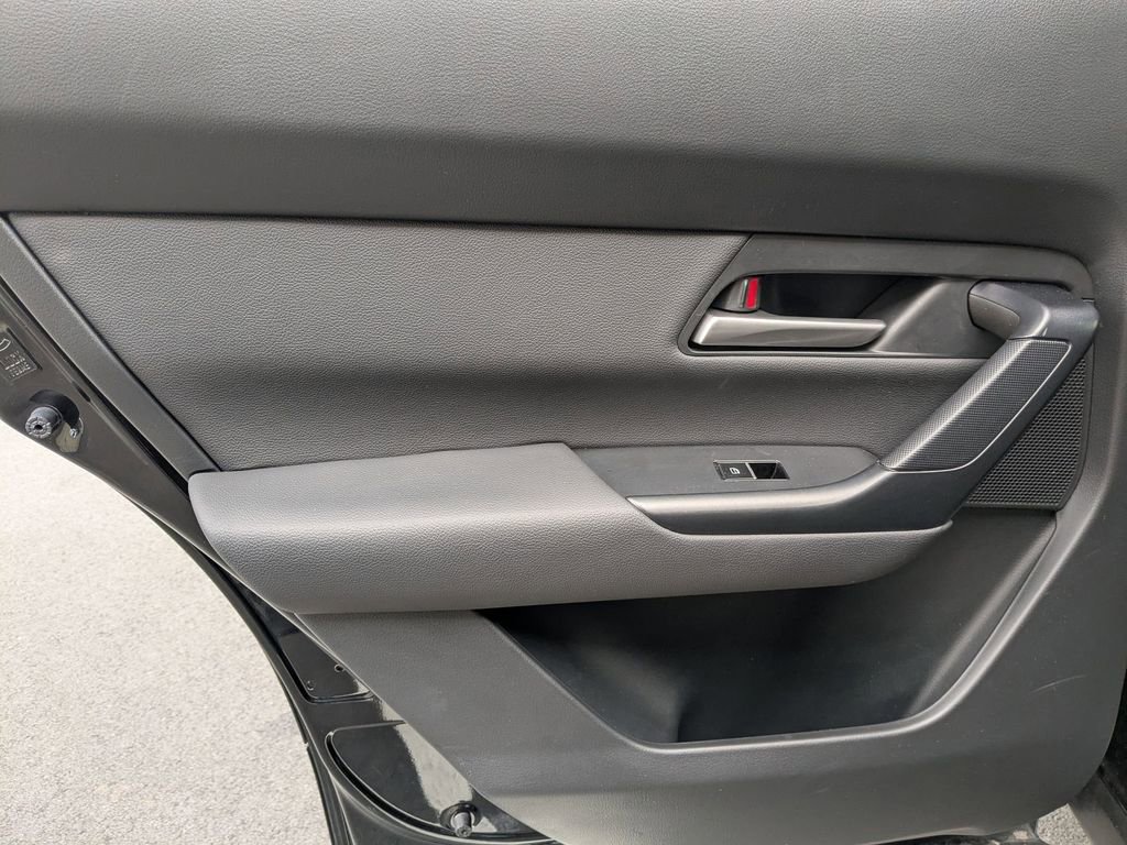 Used 2025 MAZDA CX-50 AWD 2.5 S w/ Premium Package image 26