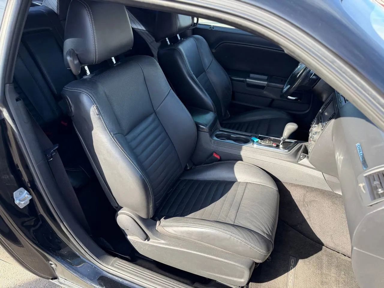 Used 2012 Dodge Challenger R/T Plus image 30