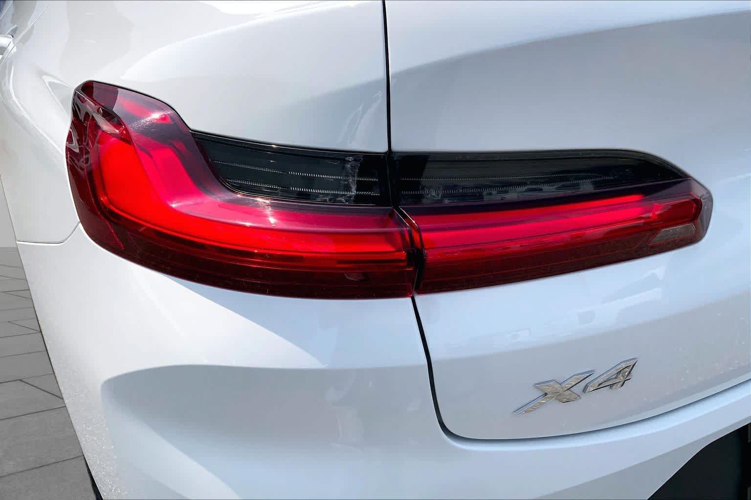 Used 2022 BMW X4 xDrive30i w/ Convenience Package AWD/4WD image 28