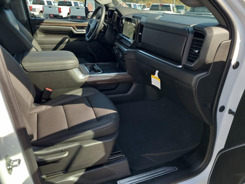 Used 2026 Chevrolet Silverado 2500 LT w/ All Star Edition AWD/4WD image 19