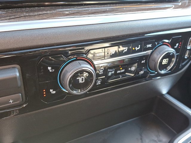 Used 2022 Chevrolet Silverado 1500 RST w/ Convenience Package II image 16