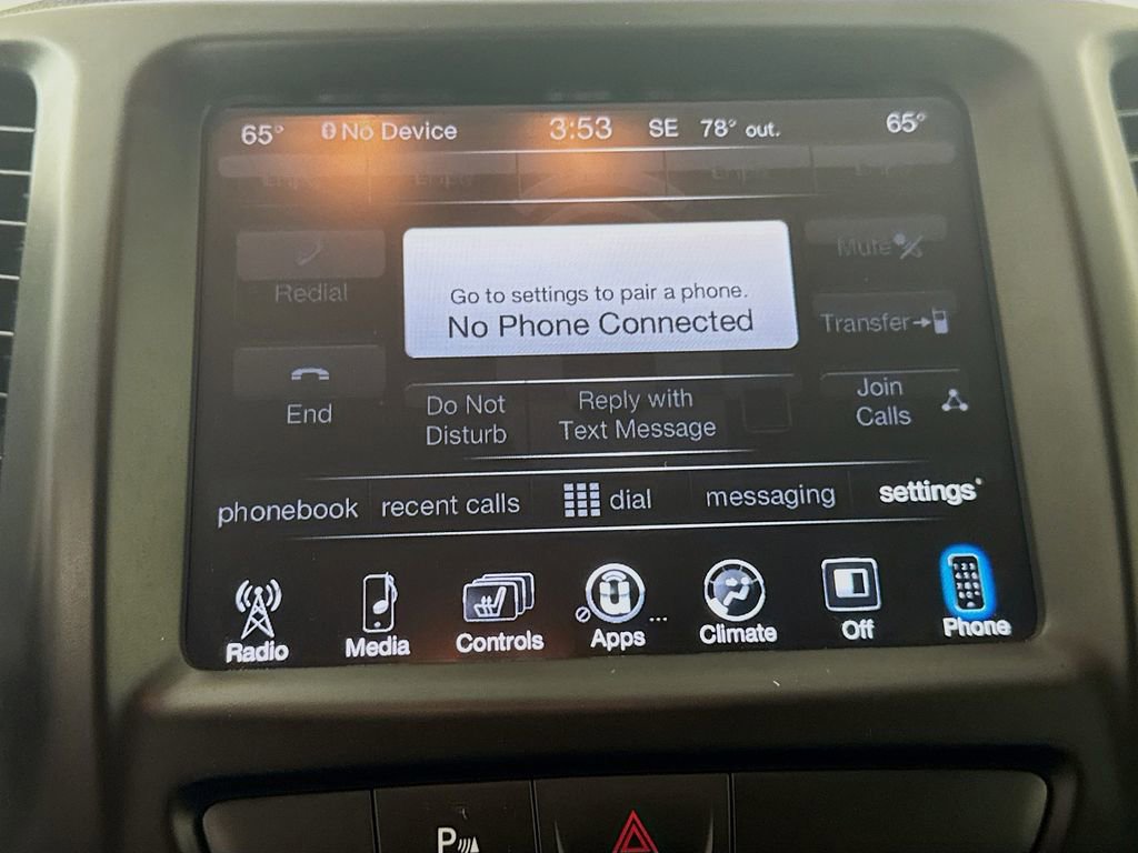 Used 2018 Jeep Cherokee Limited w/ Trailer Tow Group AWD/4WD image 17