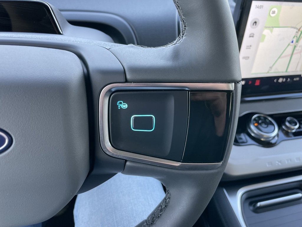 New 2026 Ford Expedition Active image 29