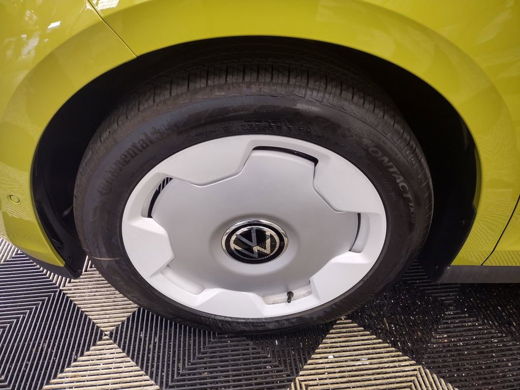 New 2025 Volkswagen ID. Buzz 1st Edition image 6