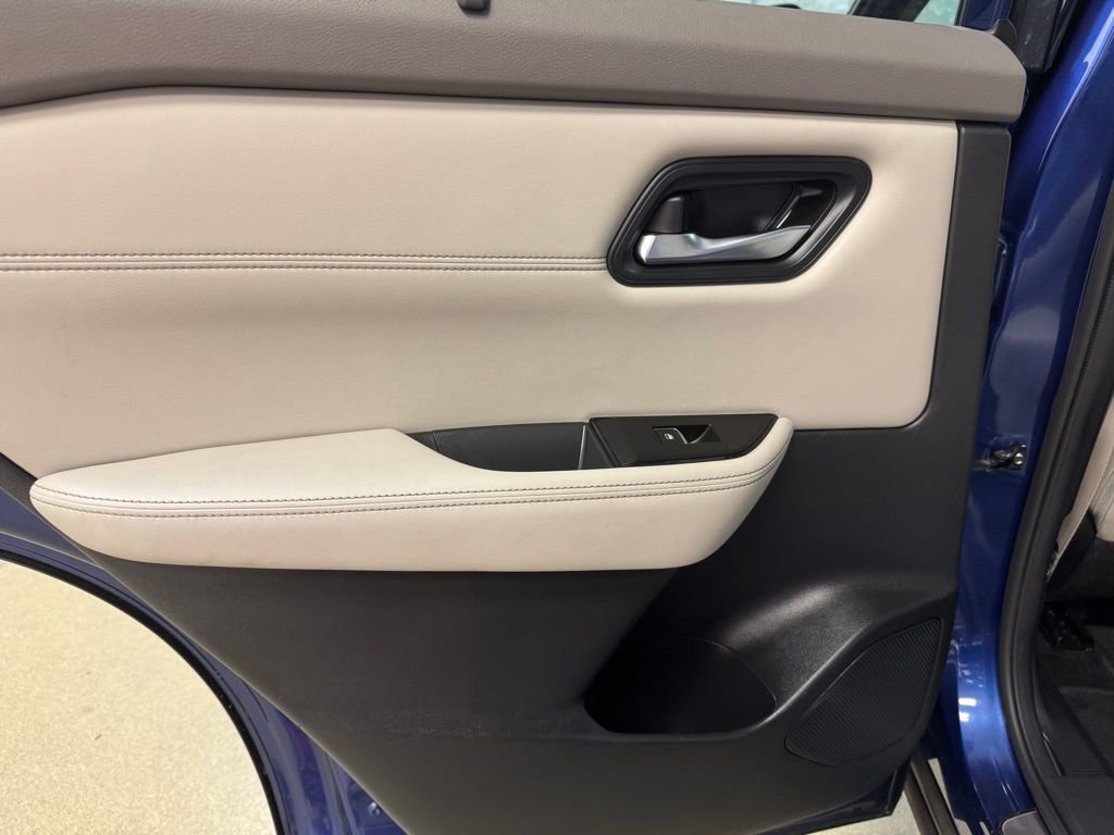 Used 2023 Nissan Rogue SL w/ SL Premium Package AWD/4WD image 15