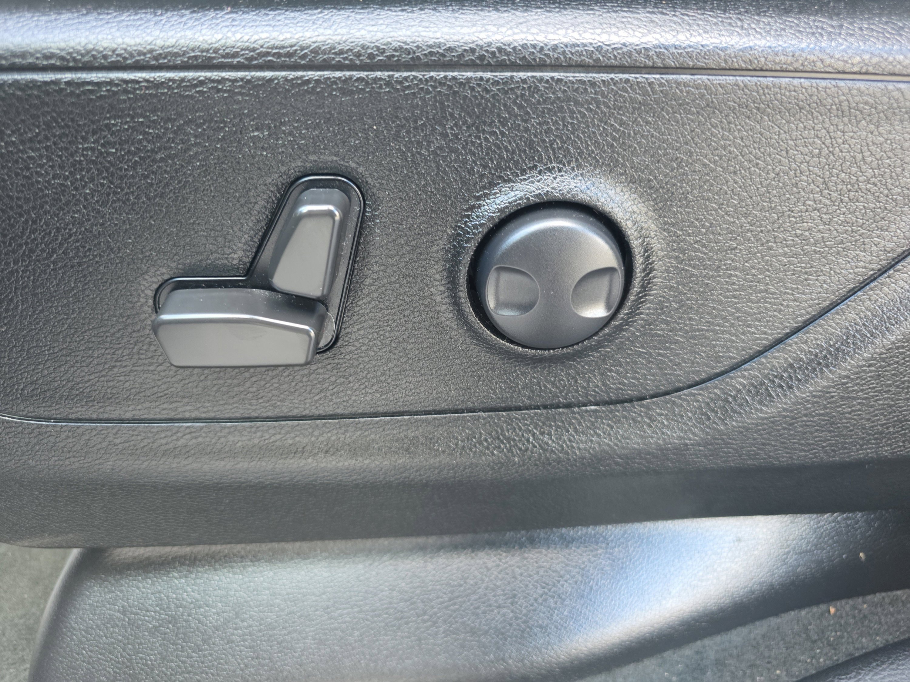 Used 2022 RAM 1500 Big Horn image 13