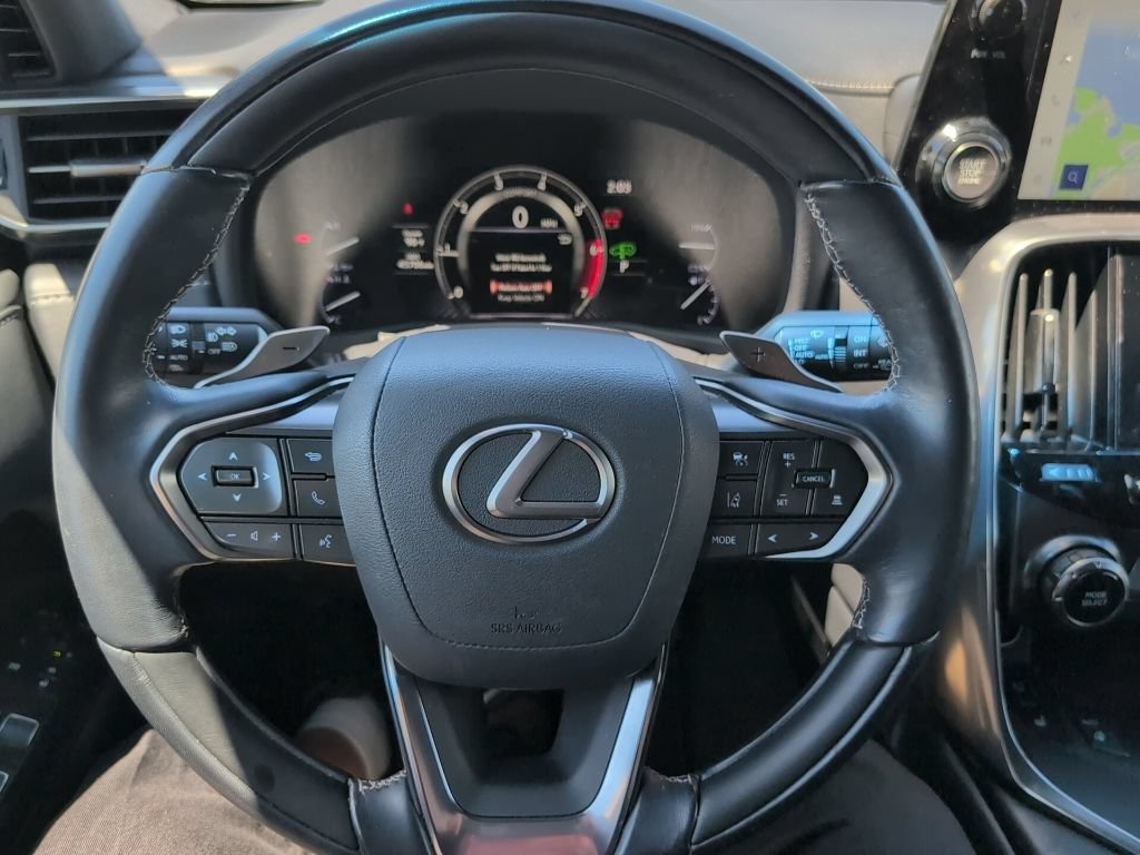 Used 2023 Lexus LX 600 4WD w/ Appearance Package image 18