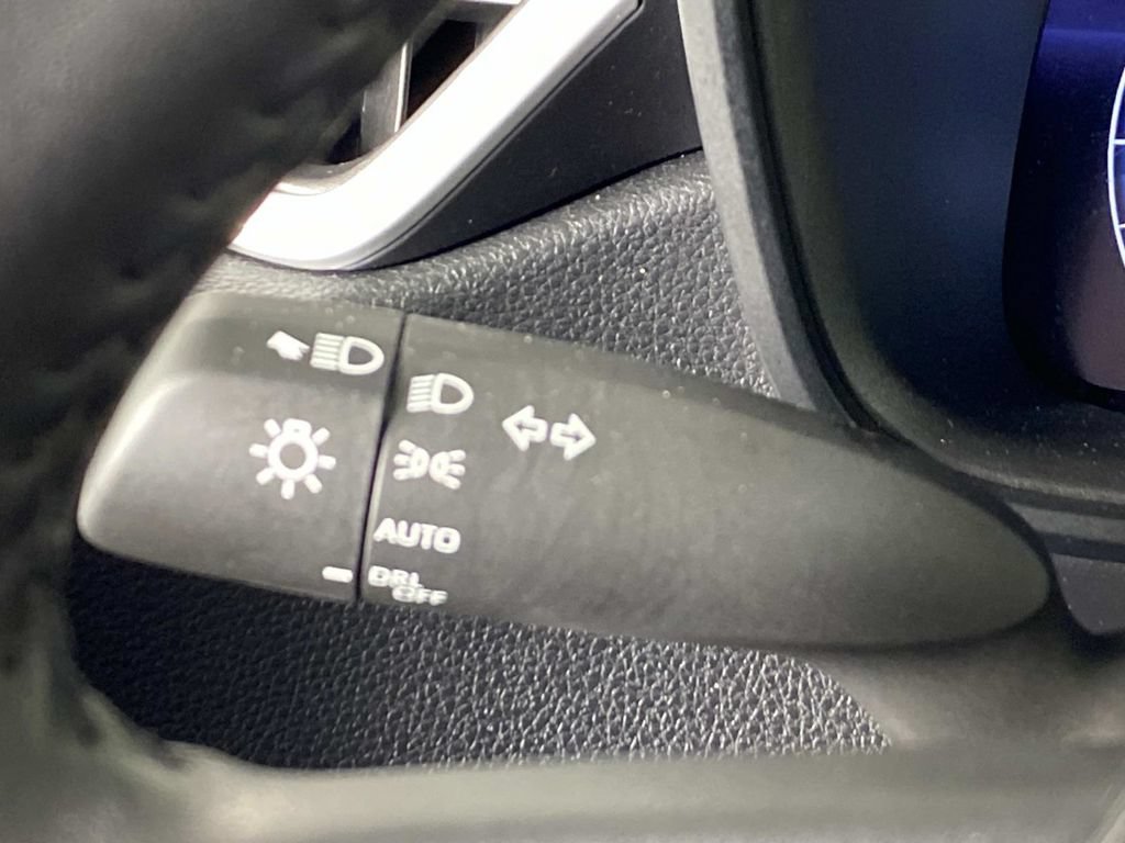 Used 2026 Toyota Corolla SE w/ SE Package FWD image 17