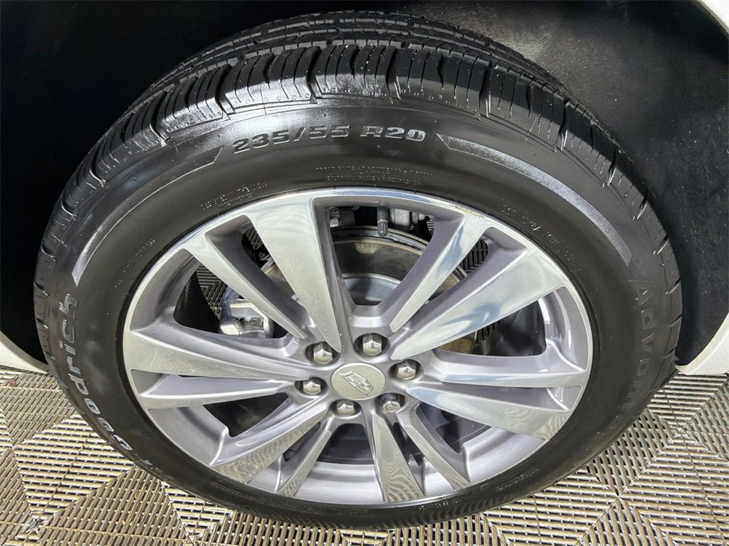 Used 2020 Cadillac XT6 Premium Luxury image 18