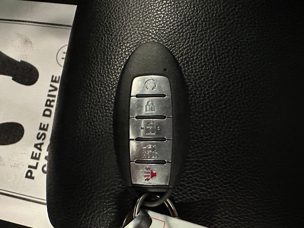 Used 2023 Nissan Altima 2.5 SR FWD image 16