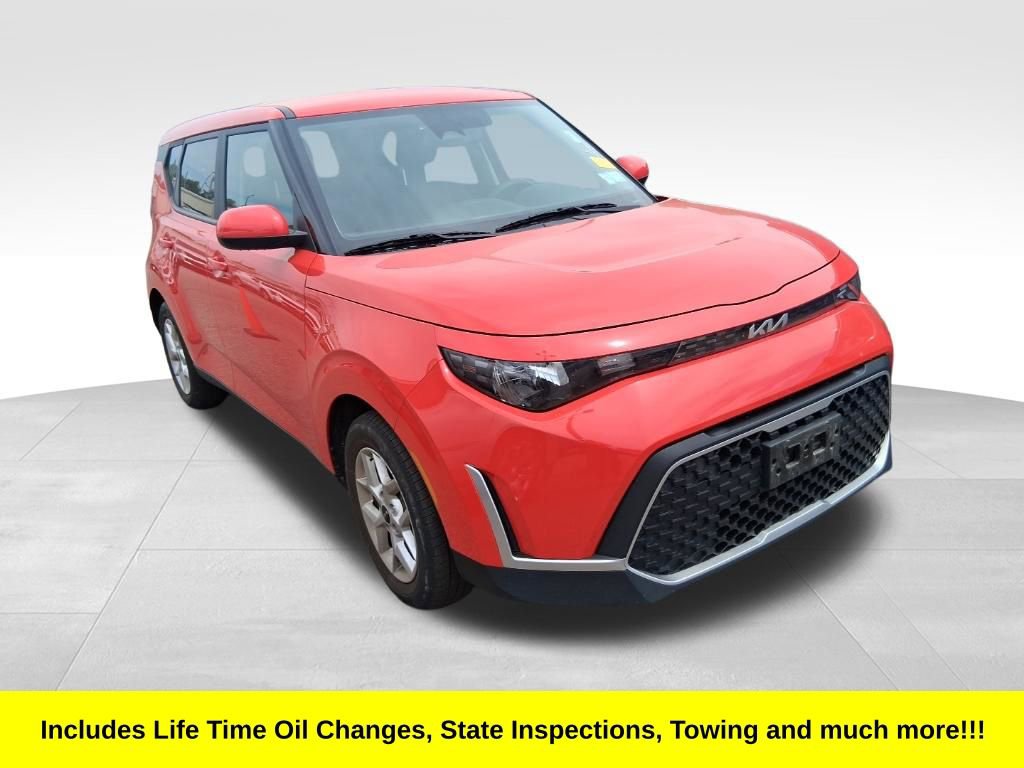 Used 2023 Kia Soul S image 3