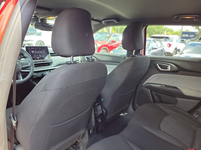 Used 2023 Jeep Compass Sport AWD/4WD image 15