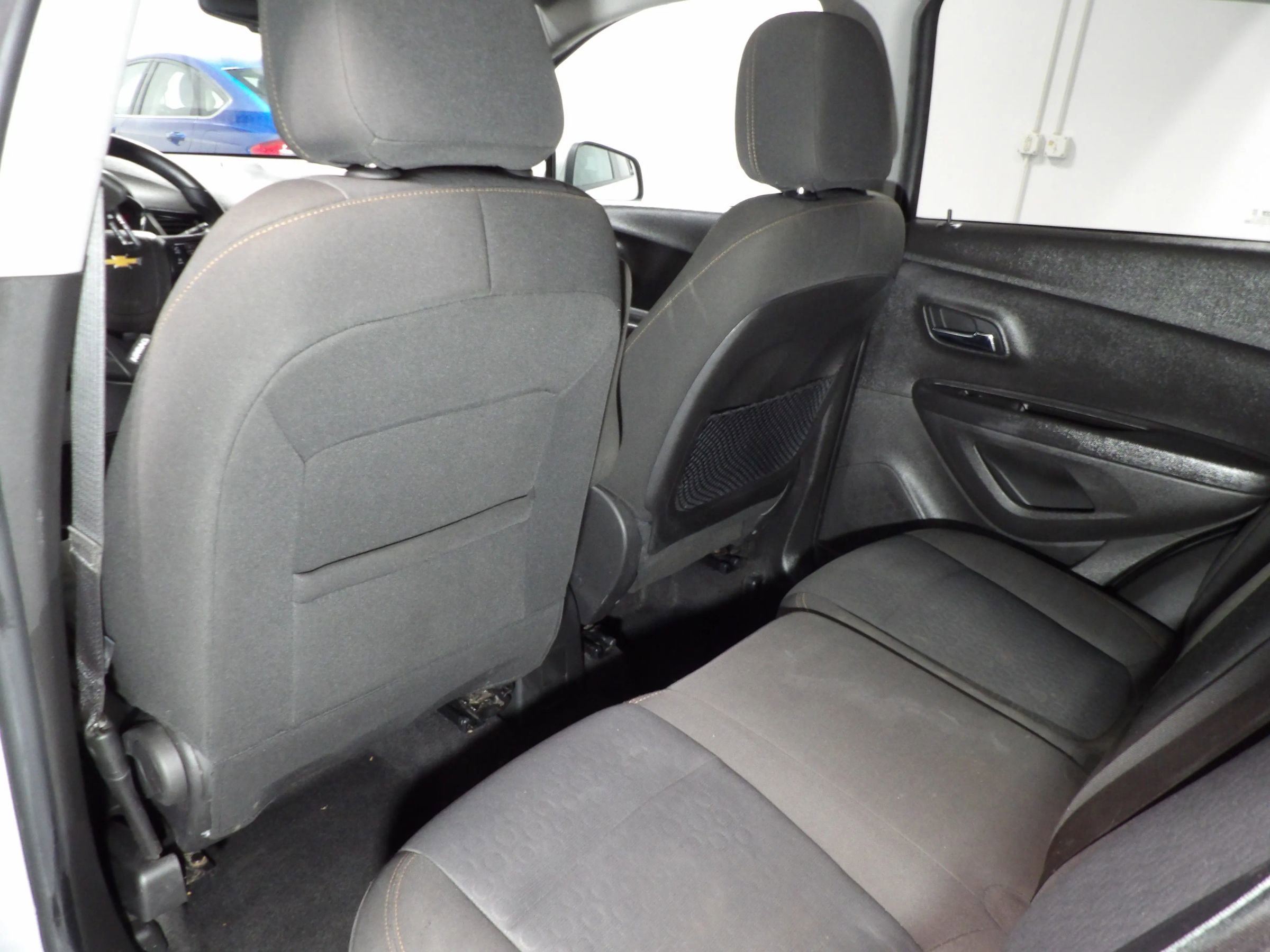 Used 2020 Chevrolet Trax LS w/ Tint and Cruise Package image 10