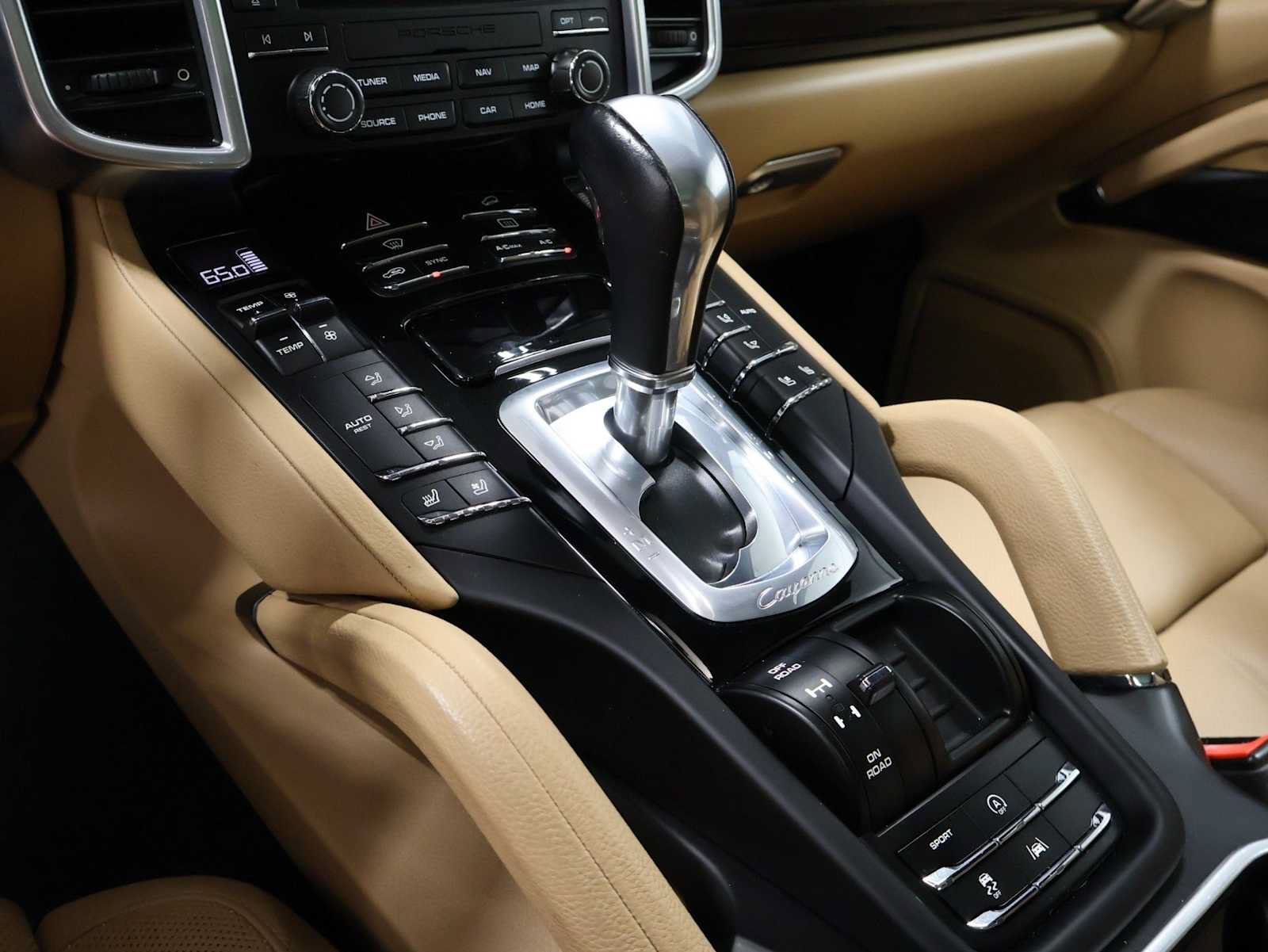 Used 2018 Porsche Cayenne S AWD/4WD image 28