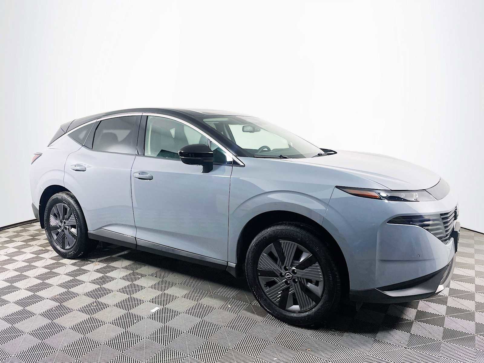 Used 2025 Nissan Murano SL image 3