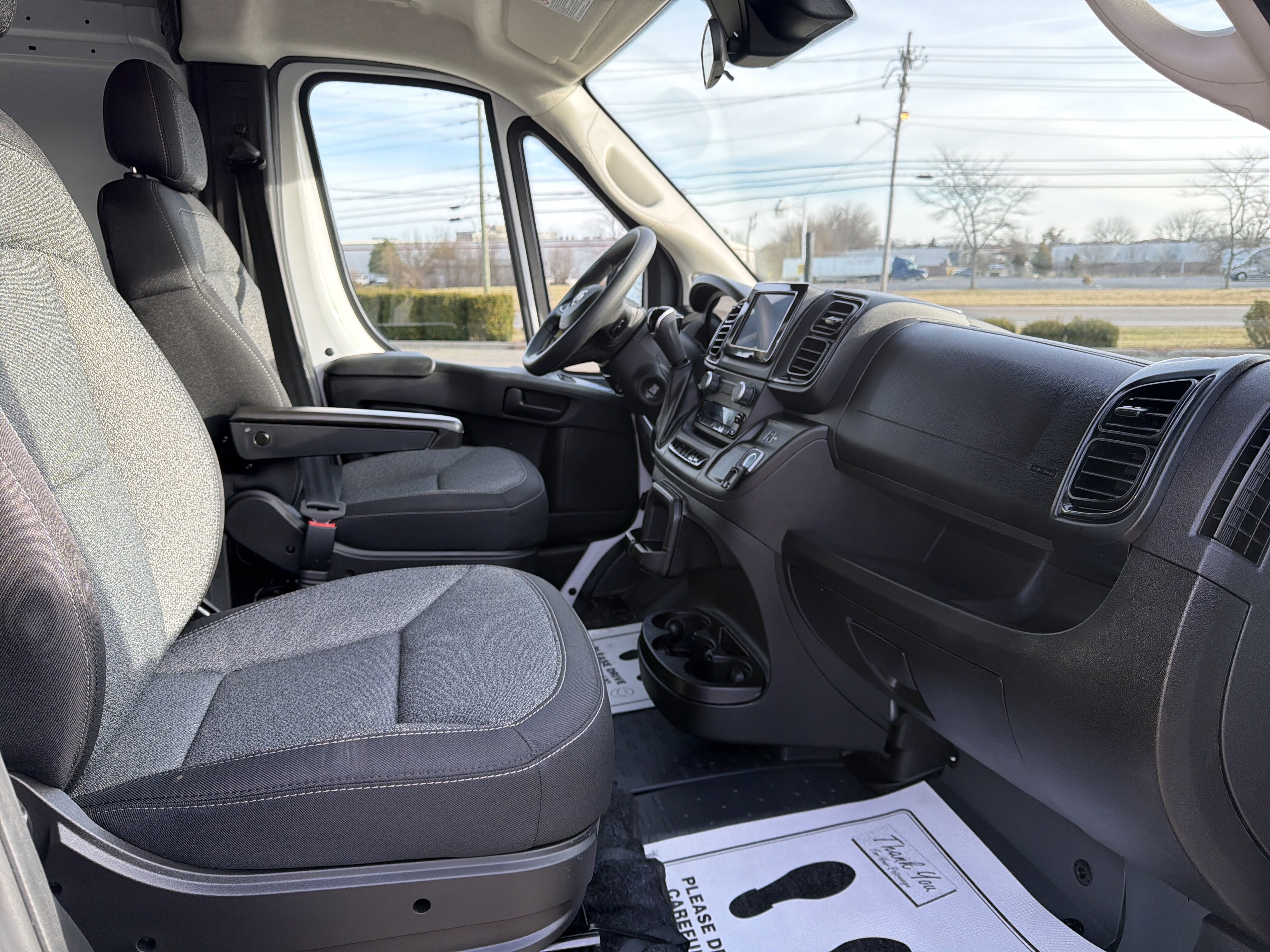 Used 2024 RAM ProMaster 2500 image 23