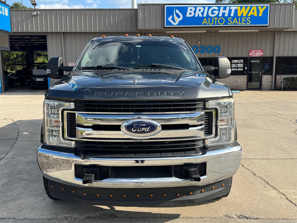 Used 2017 Ford F350 XL w/ STX Appearance Package AWD/4WD image 4