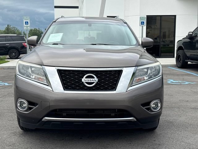 Used 2014 Nissan Pathfinder SL w/ SL Premium Package AWD/4WD image 2