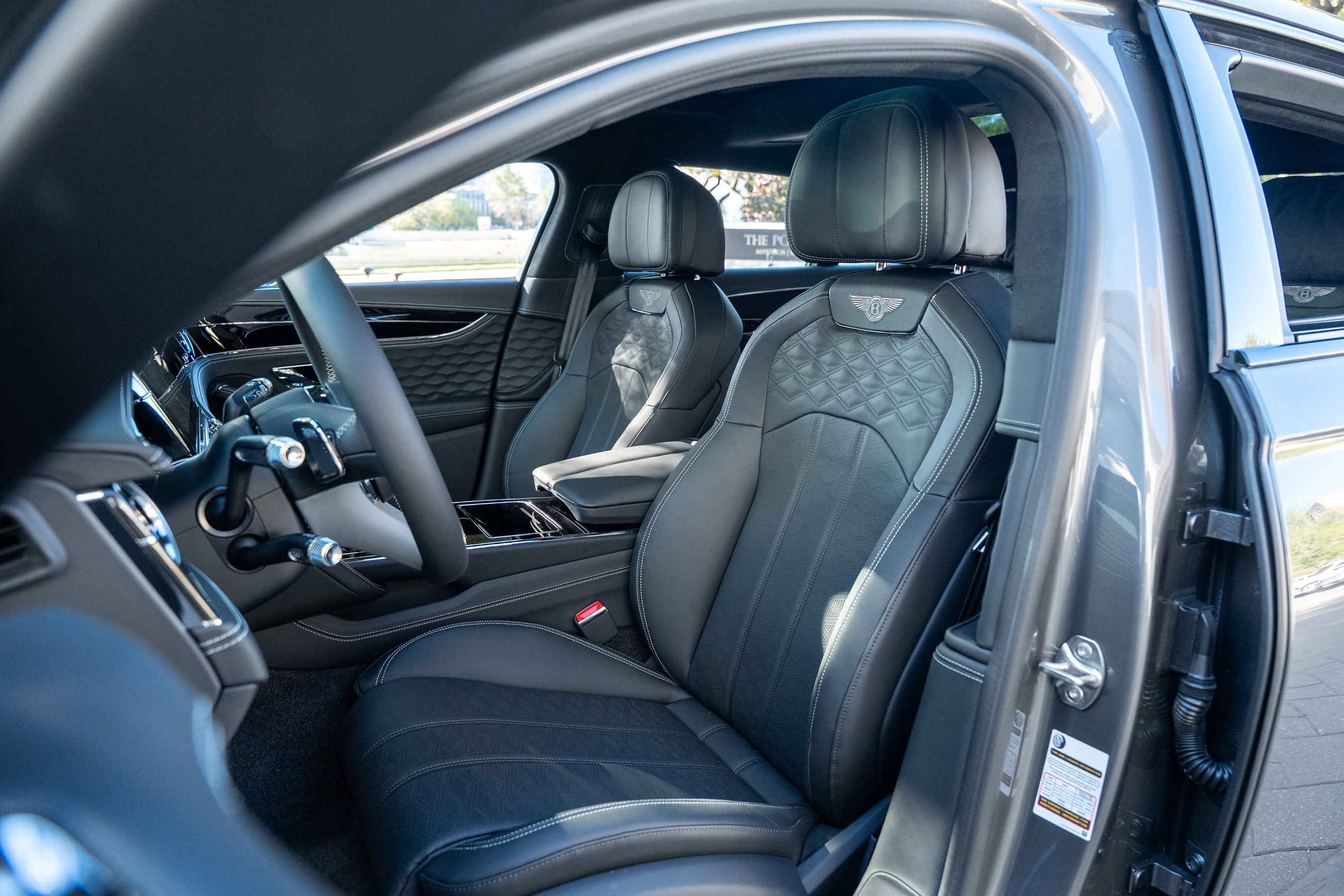 Certified 2025 Bentley Flying Spur Plug-In Hybrid AWD/4WD image 21