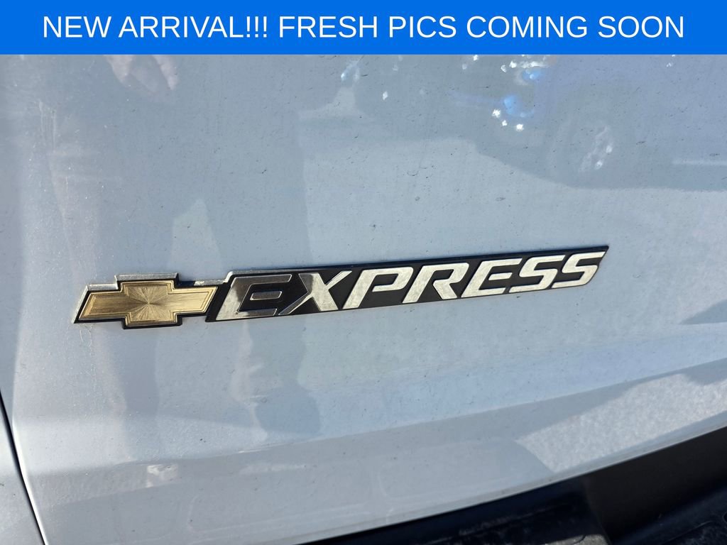 Used 2024 Chevrolet Express 2500 w/ Driver Convenience Package image 13